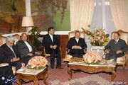 عبدالعزیز بوتفلیقه، رئیس جمهوری الجزایر،
کاخ ریاست جمهوری، الجزيره، 12 خرداد 1386
